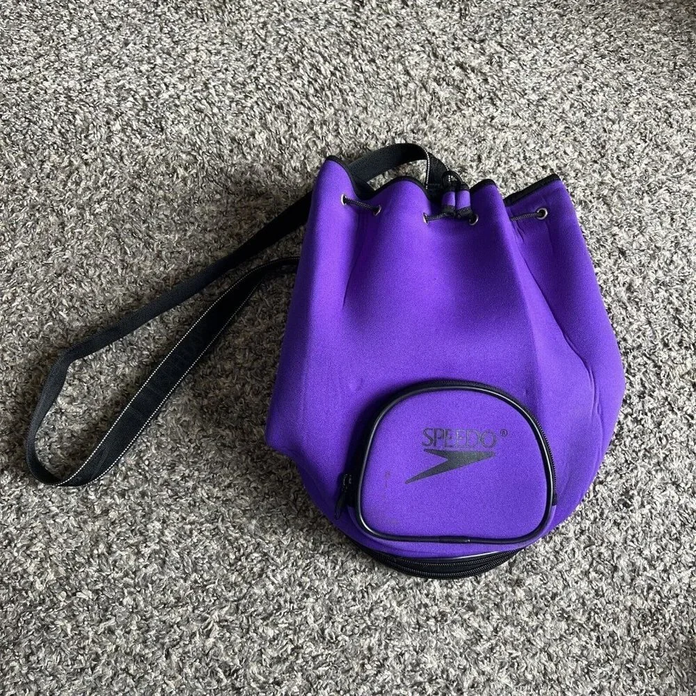 SPEEDO Neoprene Swim Bag Bucket Barrel Expandable Wet Shoulder Strap Purple VTG
